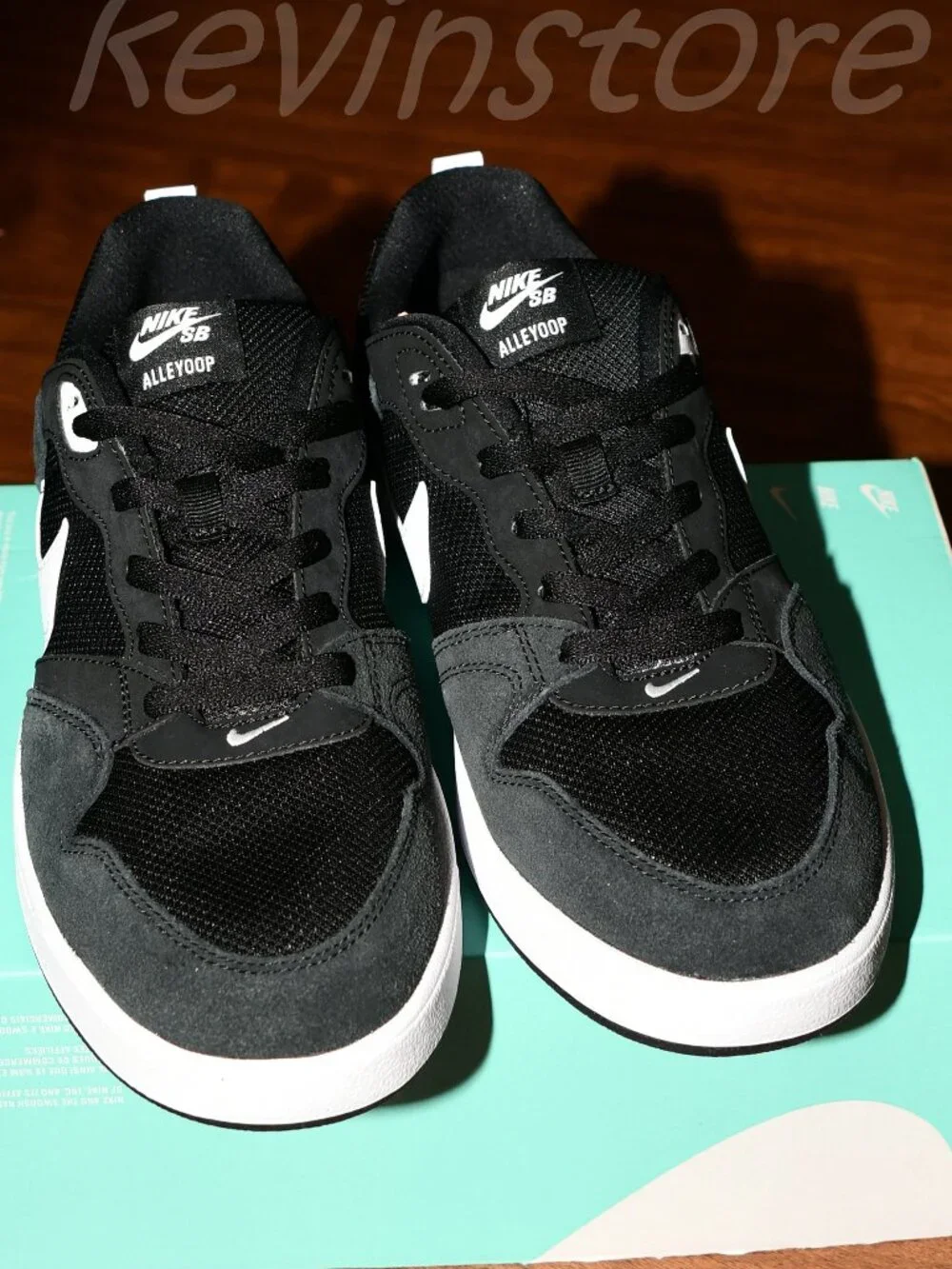 Nike SB Alleyoop Skate Shoes